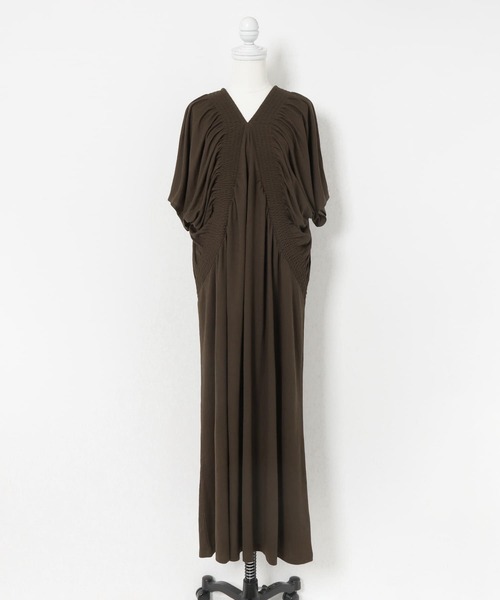 LAATO（ラート）の「SHIRRING ONE PIECE（ワンピース）」 - WEAR