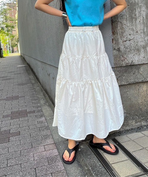 feepur（フェピュール）の「【TALL/2Tサイズあり】ドロストナイロンティアードスカート（スカート・レディース・ブラック/オフホワイト・MEDIUM/TALL/2T）」の18枚目の写真