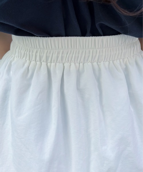 feepur（フェピュール）の「【TALL/2Tサイズあり】ドロストナイロンティアードスカート（スカート・レディース・ブラック/オフホワイト・MEDIUM/TALL/2T）」の20枚目の写真