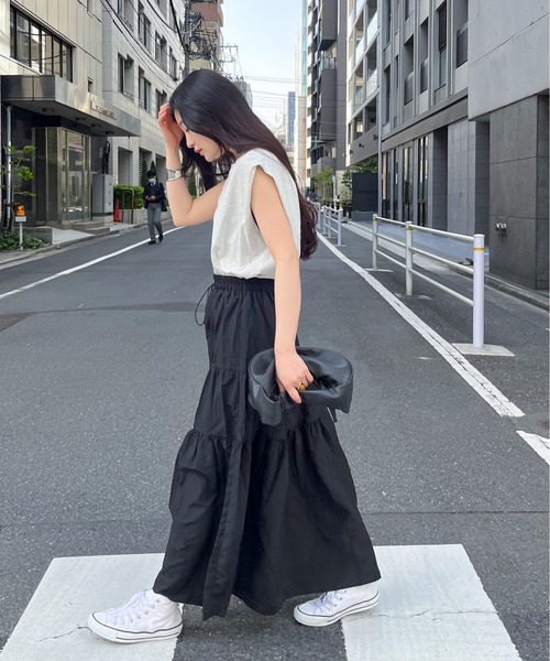 feepur（フェピュール）の「【TALL/2Tサイズあり】ドロストナイロンティアードスカート（スカート・レディース・ブラック/オフホワイト・MEDIUM/TALL/2T）」の20枚目の写真