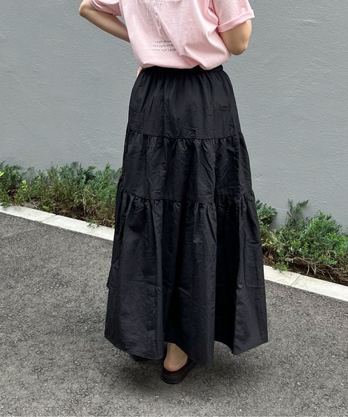 feepur（フェピュール）の「【TALL/2Tサイズあり】ドロストナイロンティアードスカート（スカート・レディース・ブラック/オフホワイト・MEDIUM/TALL/2T）」の5枚目の写真