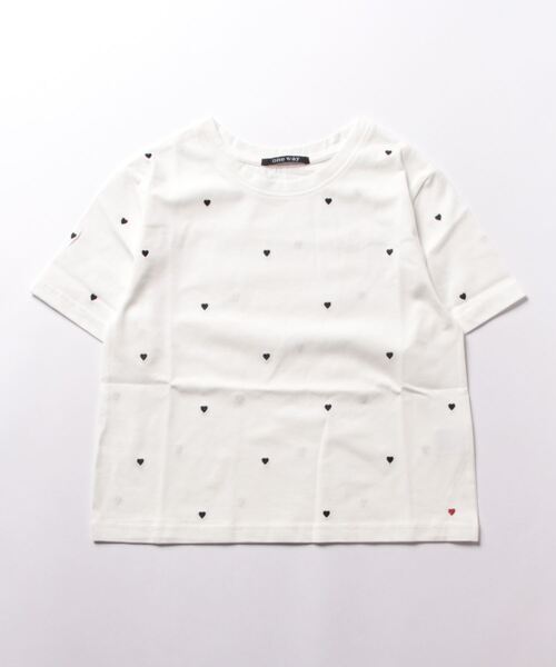 one way(ワンウェイ)の「ハートまみれ刺繍Tシャツ(Tシャツ/カットソー・レディース・ライトベージュ/ブラック/ホワイト/ダークベージュ/ベージュ・FREE)」の6枚目の写真
