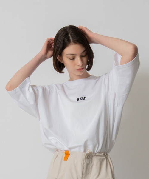 ♡♡新品未使用タグ付き♡♡1%♡♡シャツ♡♡ タグ付き MAX＆co ロゴTシャツ y2kミニ Tシャツ