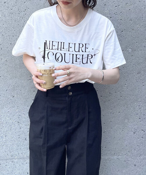 fredy emue（フレディエミュ）の「グラフィックプリントTシャツ（Tシャツ/カットソー・レディース・チャコールグレー/オフホワイト/ベビーピンク・38）」の5枚目の写真