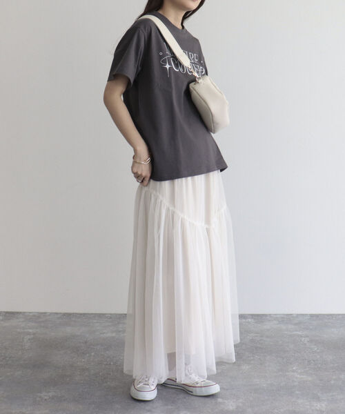 fredy emue（フレディエミュ）の「グラフィックプリントTシャツ（Tシャツ/カットソー・レディース・チャコールグレー/オフホワイト/ベビーピンク・38）」の16枚目の写真