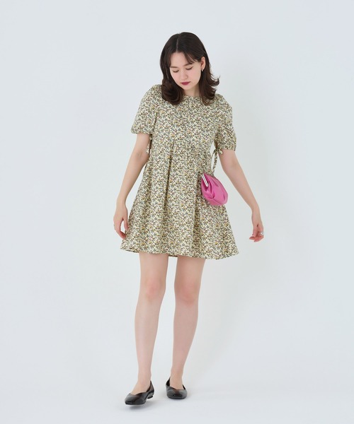 TINA：JOJUN（ティーナジョジュン）の「花柄 パフスリーブミニ