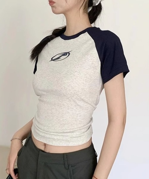 Vipoa（ヴィポア）の「Oval Logo raglan sleeve T-Shirt（Tシャツ/カットソー・レディース・ライトグレー・FREE）」の17枚目の写真