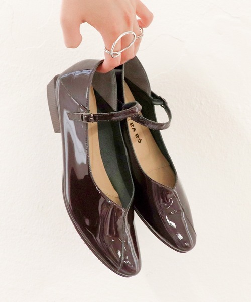 cava cava（サヴァサヴァ）の「撥水｜ソフトストラップパンプス　3720483（パンプス・レディース・ブラック/グレイッシュベージュ/クリアブラック/グレー/ダークブラウン・23.0cm/23.5cm/24.0cm/24.5cm/22.5cm/23cm/24cm）」の5枚目の写真