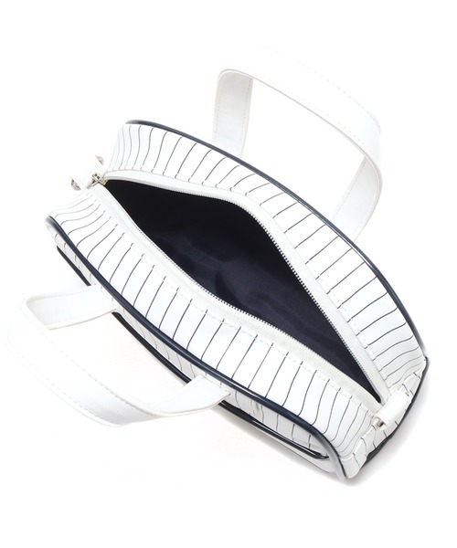 atmos pink（アトモスピンク）の「MLB × armos pink MINI BOSTON BAG  / エムエルビーミニ ボストンバッグ  【SP】（ボストンバッグ・レディース・グリーン/ホワイト系その他/ホワイト/ネイビー・FREE）」の8枚目の写真