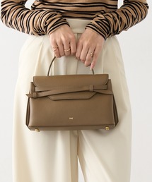 tov（トーヴ）の「【TOV】26SS新色あり MIMI M T26S07B597 25S07B549 T25W02B573（ショルダーバッグ）」