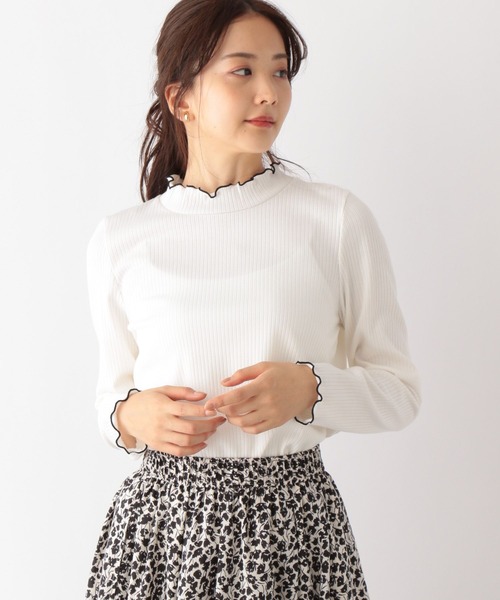 GLOBAL WORK(グローバルワーク)の「Beauteeハイネックリブ/906251(Tシャツ/カットソー・レディース・アイボリー/モカ/ブラック/ホワイト系その他/ブラック系その他/ホワイト系その他2・MEDIUM/LARGE)」の2枚目の写真
