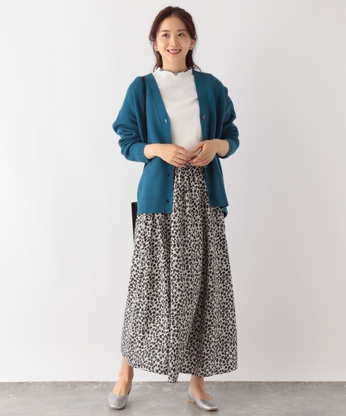 GLOBAL WORK(グローバルワーク)の「Beauteeハイネックリブ/906251(Tシャツ/カットソー・レディース・アイボリー/モカ/ブラック/ホワイト系その他/ブラック系その他/ホワイト系その他2・MEDIUM/LARGE)」の13枚目の写真