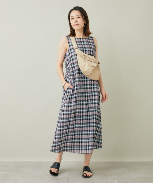 KATHARINE ROSS（キャサリンロス）の「【KATHARINE ROSS】アウトポケットボディバッグ（ボディバッグ/ウエストポーチ・レディース・ブラック/ベージュ・MEDIUM）」の9枚目の写真