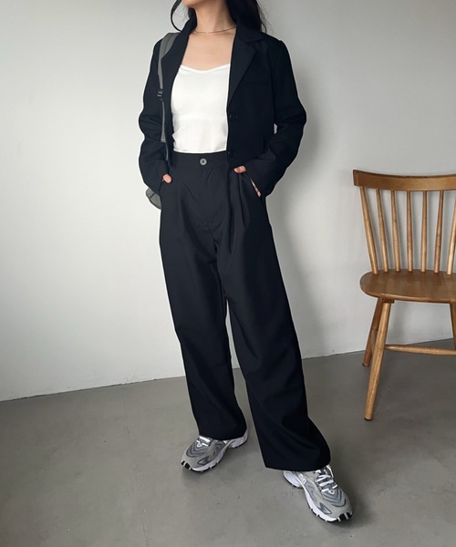 CLEA（クレア）の「【2点SET】ショート丈ジャケット+タックストレートパンツ セットアップ（セットアップ・レディース・アイボリー/ブラウン/ベージュ/ブラック・L/M）」の13枚目の写真