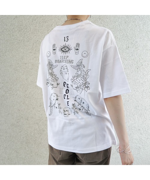 tone（トーン）の「【kocea】TATOO GRAPHIC TEE (ワイドシルエット)  (MA)（Tシャツ/カットソー・レディース・ホワイト・S/M/L）」の4枚目の写真