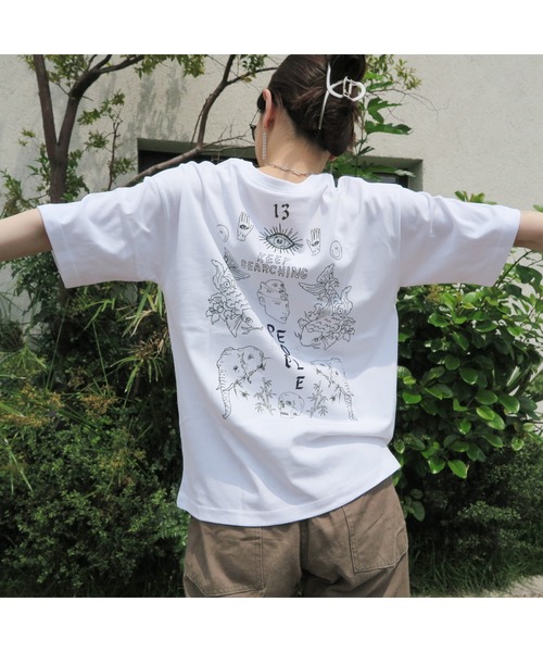 tone（トーン）の「【kocea】TATOO GRAPHIC TEE (ワイドシルエット)  (MA)（Tシャツ/カットソー・レディース・ホワイト・S/M/L）」の11枚目の写真