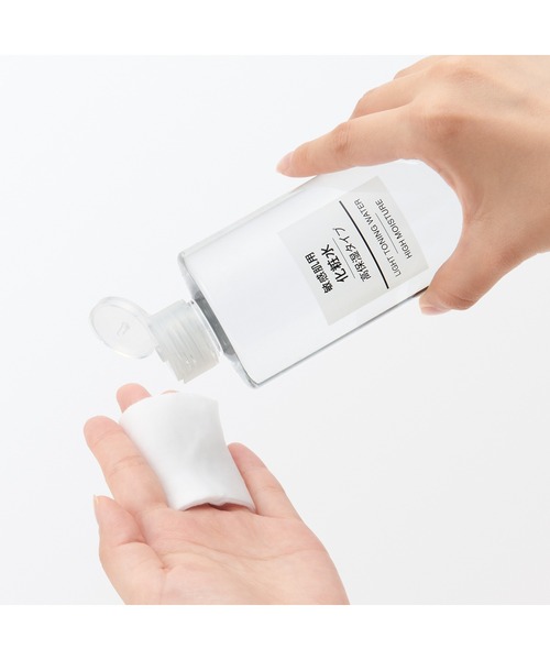 無印良品（ムジルシリョウヒン）の「化粧水・敏感肌用・高保湿タイプ（大容量）　４００ｍｌ（化粧水・レディース・その他・FREE）」の4枚目の写真