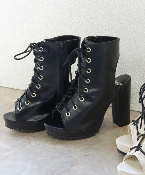 LOVEHUNTER（ラブハンター）の「LOVEHUNTER/+10.5cm レースアップヒールブーツサンダル(1624)（サンダル・レディース・ブラック/アイボリー・LL/M/L/S）」の2枚目の写真