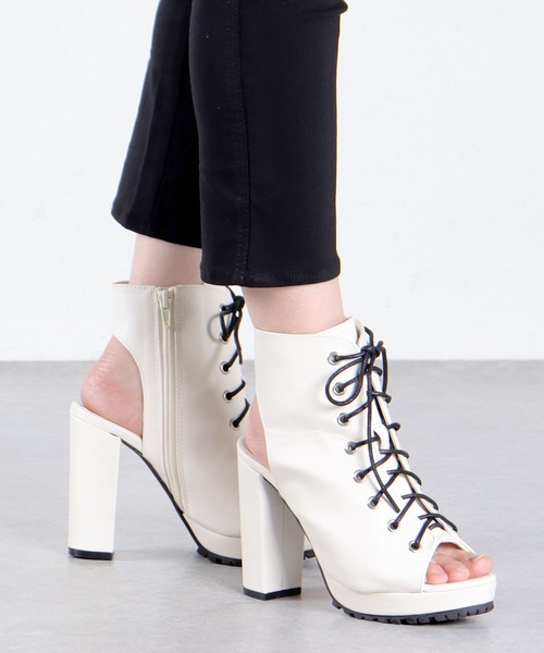 LOVEHUNTER（ラブハンター）の「LOVEHUNTER/+10.5cm レースアップヒールブーツサンダル(1624)（サンダル・レディース・ブラック/アイボリー・LL/M/L/S）」の5枚目の写真