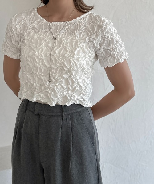 apres jour clair(アプレジュールクレア)の「【apres jour clair】クシュクシュトップス【ZOZOTOWN限定アイテム】(Tシャツ/カットソー・レディース・オフホワイト/ブラック・X-LARGE/フリー)」の7枚目の写真
