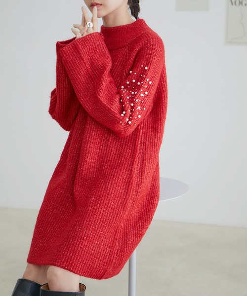 VIS（ビス）の「パール＆ビーズアクセントスリーブミニ丈ニットワンピース（ワンピース・レディース・チャコールグレー/ライトグリーン/ホワイト系その他5/レッド・FREE）」の4枚目の写真