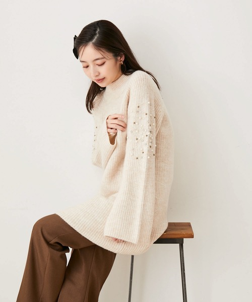 VIS（ビス）の「パール＆ビーズアクセントスリーブミニ丈ニットワンピース（ワンピース・レディース・チャコールグレー/ライトグリーン/ホワイト系その他5/レッド・FREE）」の5枚目の写真