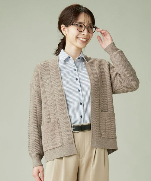 TOKYO SHIRTS(トウキョウシャツ)の「形態安定ノーアイロン レギュラー 長袖ビジネスワイシャツ(ビジネスシャツ・レディース・ブルー・M/LL/XL/L/S)」の13枚目の写真