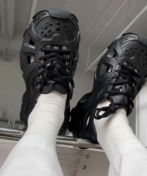 Theater code（シアターコード）の「▲big silhouette dad sneakers / ビッグ シルエット ダッド スニーカー（スニーカー・メンズ・ブラック・2/4/3）」の5枚目の写真
