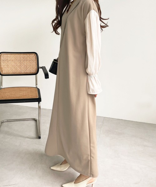 GeeRA（ジーラ）の「袖ドッキングキャンディースリーブキーネックワンピース（ワンピース・レディース・ブラック/モカ/ベージュ・LARGE/SMALL/MEDIUM/X-LARGE）」の20枚目の写真