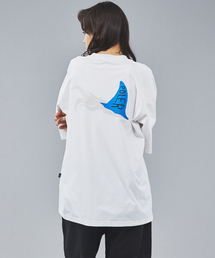 【POLER / ポーラー】FURRY FONT QUICK DRY Tシャツ