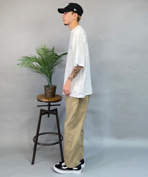 NEW ERA（ニューエラ）の「NEW ERA/ニューエラ Tシャツ 半袖 オーバーサイズ バックプリント 吸汗速乾 シンプル 14121973/14306819（Tシャツ/カットソー・メンズ・ブラック/ホワイト・M/L/XL/2XL）」の7枚目の写真