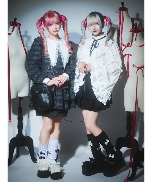 Jamie エーエヌケー（ジェイミーエーエヌケー）の「タックフリル姫袖ブラウス（シャツ/ブラウス・レディース・ホワイト/ブラック・M）」の7枚目の写真