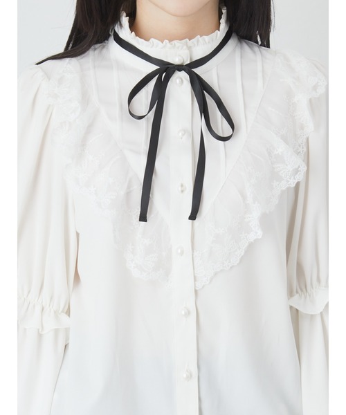 Jamie エーエヌケー（ジェイミーエーエヌケー）の「タックフリル姫袖ブラウス（シャツ/ブラウス・レディース・ホワイト/ブラック・M）」の6枚目の写真