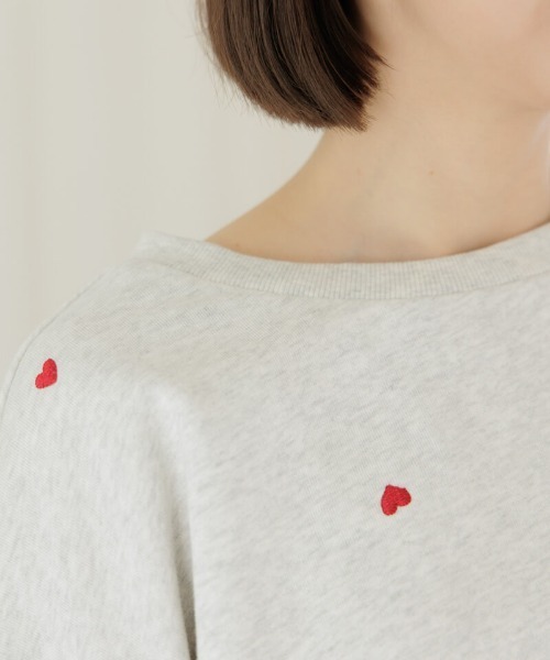 flower(フラワー)の「ハピネスイーエムビースウェット(スウェット・レディース・アイボリー/グレー・FREE)」の13枚目の写真