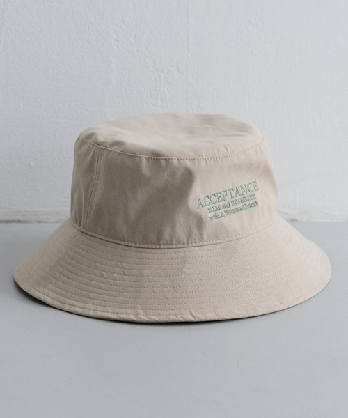 SENSE OF PLACE by URBAN RESEARCH（センスオブプレイスバイアーバンリサーチ）の「ピーチキモウロゴシシュウバケットハット（ハット・メンズ・ブルー/ライトブラウン/ブラック・ONE）」の2枚目の写真