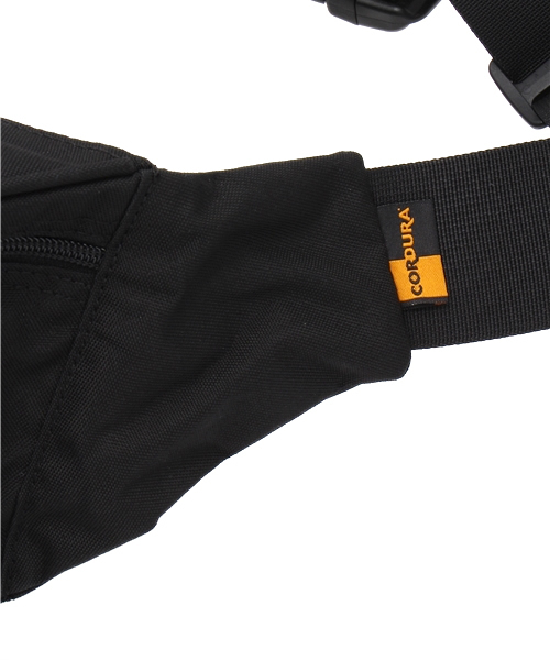 KELTY(ケルティ)の「【KELTY】ケルティ BIG FANY(ボディバッグ/ウエストポーチ・メンズ・ネイビー/レッド/マスタード/ブラック・FREE)」の8枚目の写真