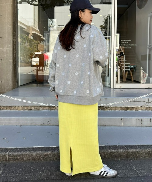 HELLO.SANFRANCISCO（ハローサンフランシスコ）の「≪新色追加≫【HELLO.SANFRANCISCO】マーガレット刺繍オーバースウェット（スウェット・レディース・グレー/ブラック/アイボリー/ネイビー・ONE SIZE）」の21枚目の写真
