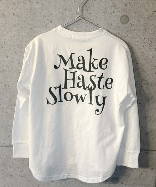 THE CASUAL(カジュアル)の「オーバーサイズ プリント ヘムロンT(Tシャツ/カットソー・キッズ・チャコール/ベージュ/ネイビー/パープル/オレンジ/グレー系1/ダークグリーン系/オフホワイト/杢グレー/グレー系/ダークグリーン/ネイビー系/パープル系/ホワイト系/ホワイト系1/ブラック・120cm/130cm/140cm/150cm/160cm/110cm)」の5枚目の写真