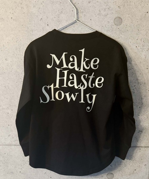 THE CASUAL(カジュアル)の「オーバーサイズ プリント ヘムロンT(Tシャツ/カットソー・キッズ・チャコール/ベージュ/ネイビー/パープル/オレンジ/グレー系1/ダークグリーン系/オフホワイト/杢グレー/グレー系/ダークグリーン/ネイビー系/パープル系/ホワイト系/ホワイト系1/ブラック・120cm/130cm/140cm/150cm/160cm/110cm)」の6枚目の写真