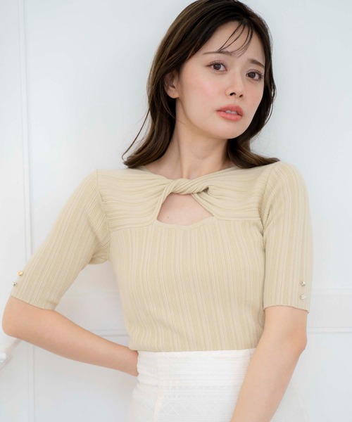 NOELA（ノエラ）の「ツイストオープンニット（ニット/セーター・レディース・イエロー/レッド/ブラック/オフホワイト・フリー）」の19枚目の写真