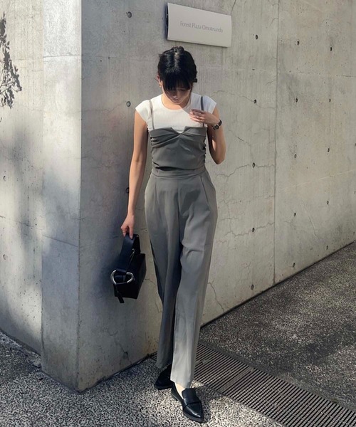 Vカットオールインワン
