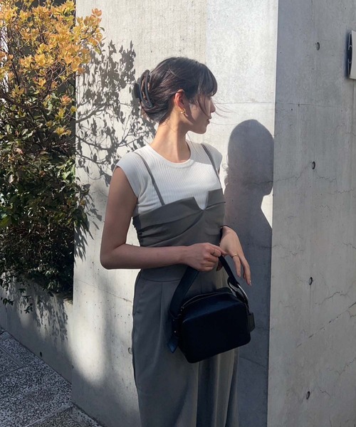 fifth（フィフス）の「【インスタグラマーセレクト】Vカットオールインワン（つなぎ/オールインワン・レディース・ブラック/グレイッシュベージュ・M）」の9枚目の写真