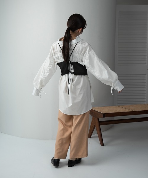 Amiur（エミレ）の「lady like back cross bustier / レディライクバッククロスビスチェ（ベスト・レディース・アイボリー/ブラック・FREE）」の9枚目の写真