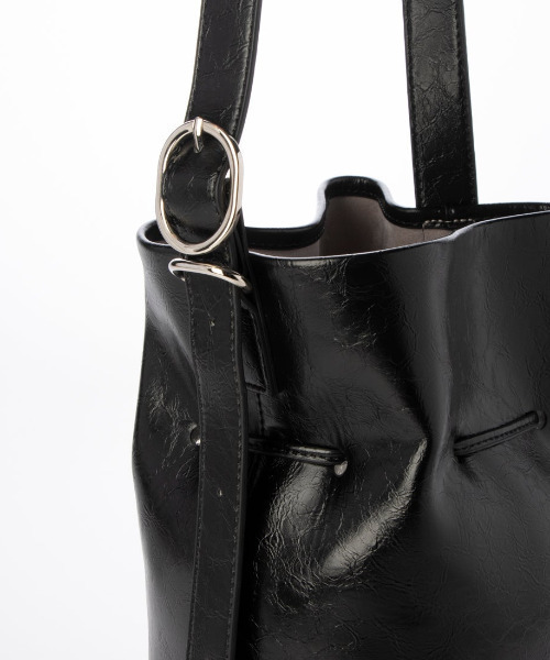 kakatoo（カカトゥ）の「カカトゥ kakatoo / ドロストバゲットバッグ（ショルダーバッグ・レディース・ブラック/アイボリー/シルバー・FREE）」の14枚目の写真