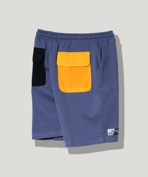Mountain Mania(マウンテンマニア)の「Mountain Mania/マウンテンマニア Mountain Mania x GSC RELAX SHORTS BACK POCKET【gsc別注】(その他パンツ・メンズ・ブラック/ゴールド/パープル/グリーン/コーラルピンク/イエロー/ダークオレンジ/ブルー系その他/グリーン系その他・MEDIUM/LARGE/X-LARGE)」の4枚目の写真