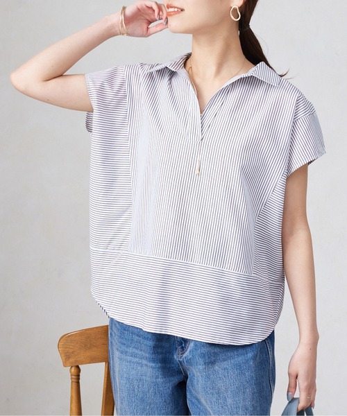 Chez toi(シェトワ)の「スリットネック多切替ブラウス(シャツ/ブラウス・レディース・サックスブルー/オフホワイト/ブラック・FREE)」の2枚目の写真