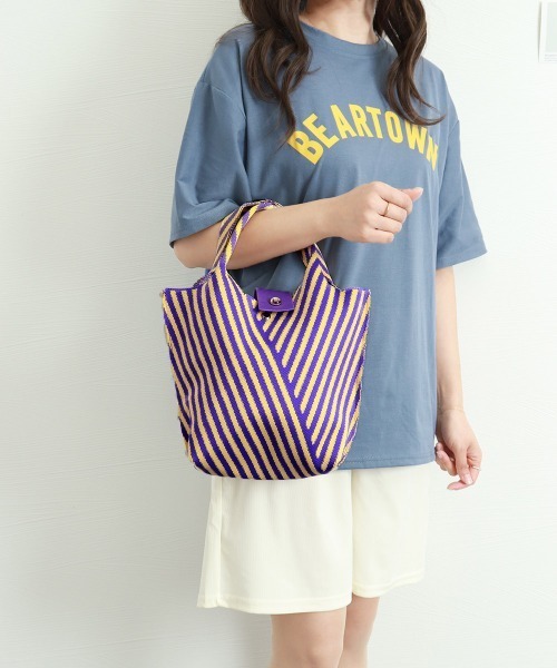 【美品】利休　和装用バッグ ストライプ模様 木製ワンポイント 美品】利休 和装用バッグ ストライプ模様 木製ワンポイント 美品