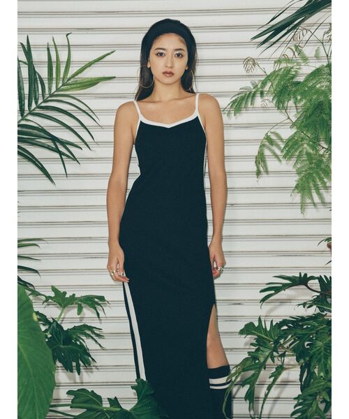 EVRIS（エヴリス）の「【みちょぱコラボ】バイカラーリブロングワンピース（ワンピース・レディース・ネイビー/ブラック・FREE）」の3枚目の写真