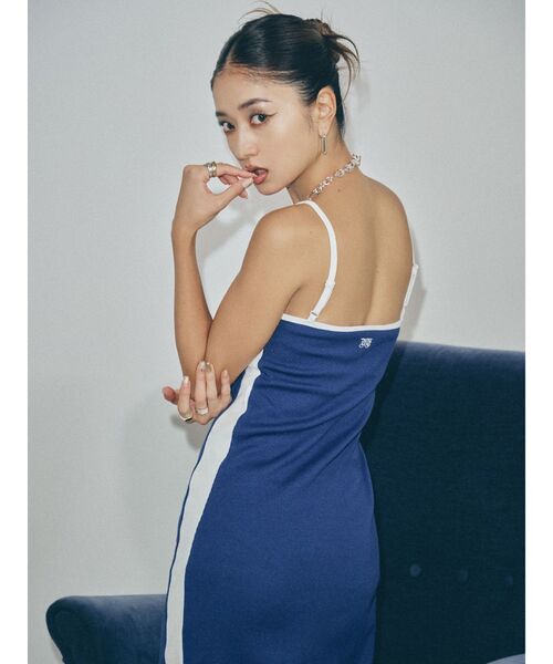 EVRIS（エヴリス）の「【みちょぱコラボ】バイカラーリブロングワンピース（ワンピース・レディース・ネイビー/ブラック・FREE）」の22枚目の写真