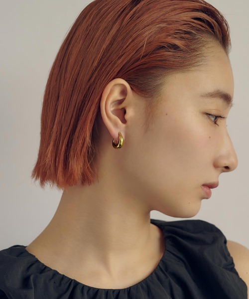 GOLDY(ゴールディ)の「【金属アレルギー軽減】メタル クレッセント シェイプ ステンレス ピアス(ピアス(両耳用)・レディース・ゴールド/シルバー・FREE)」の7枚目の写真